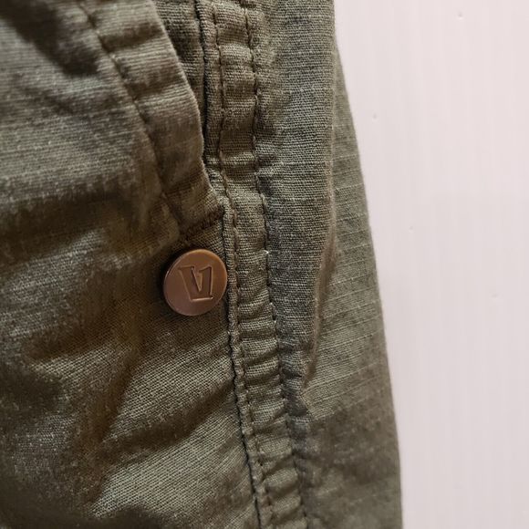 Vuori Ripstop Women's size Medium activewear hiking casual 28" inseam army green - Picture 7 of 9